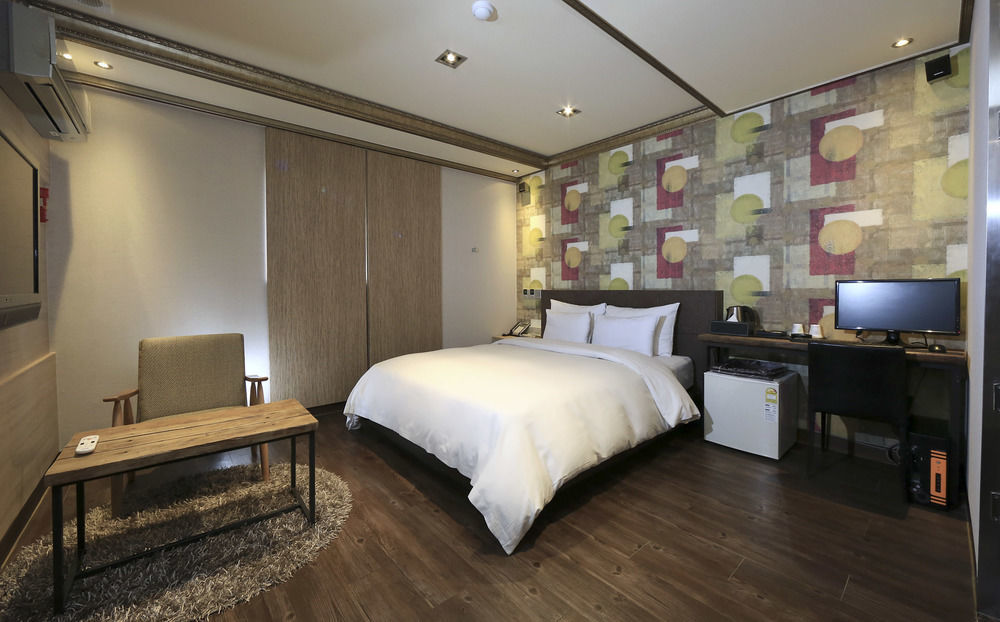 Hill House Motel Pocheon Esterno foto